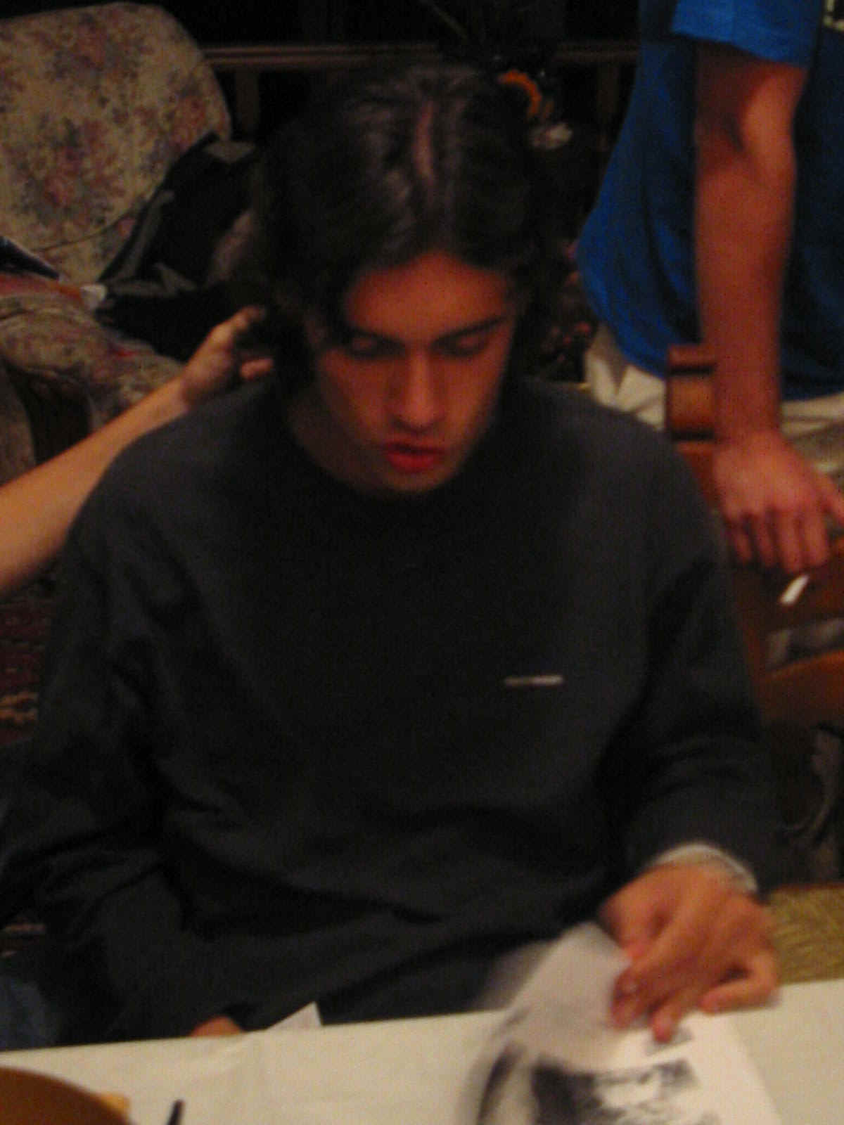 wpeB.jpg (96099 bytes)