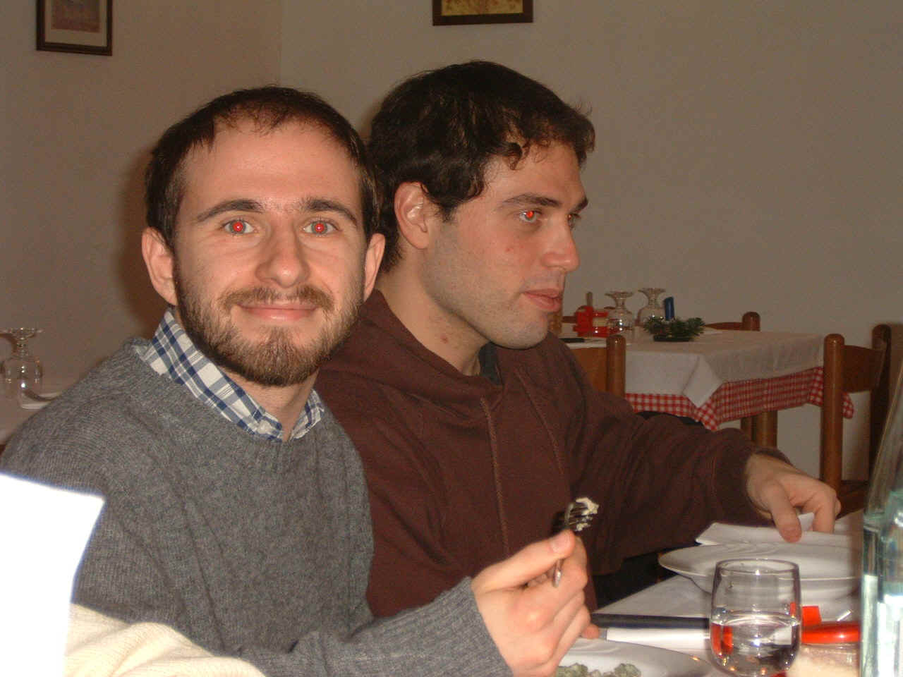 wpe1C.jpg (85635 bytes)